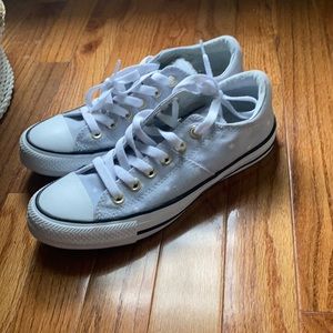 Gray polka dot converse